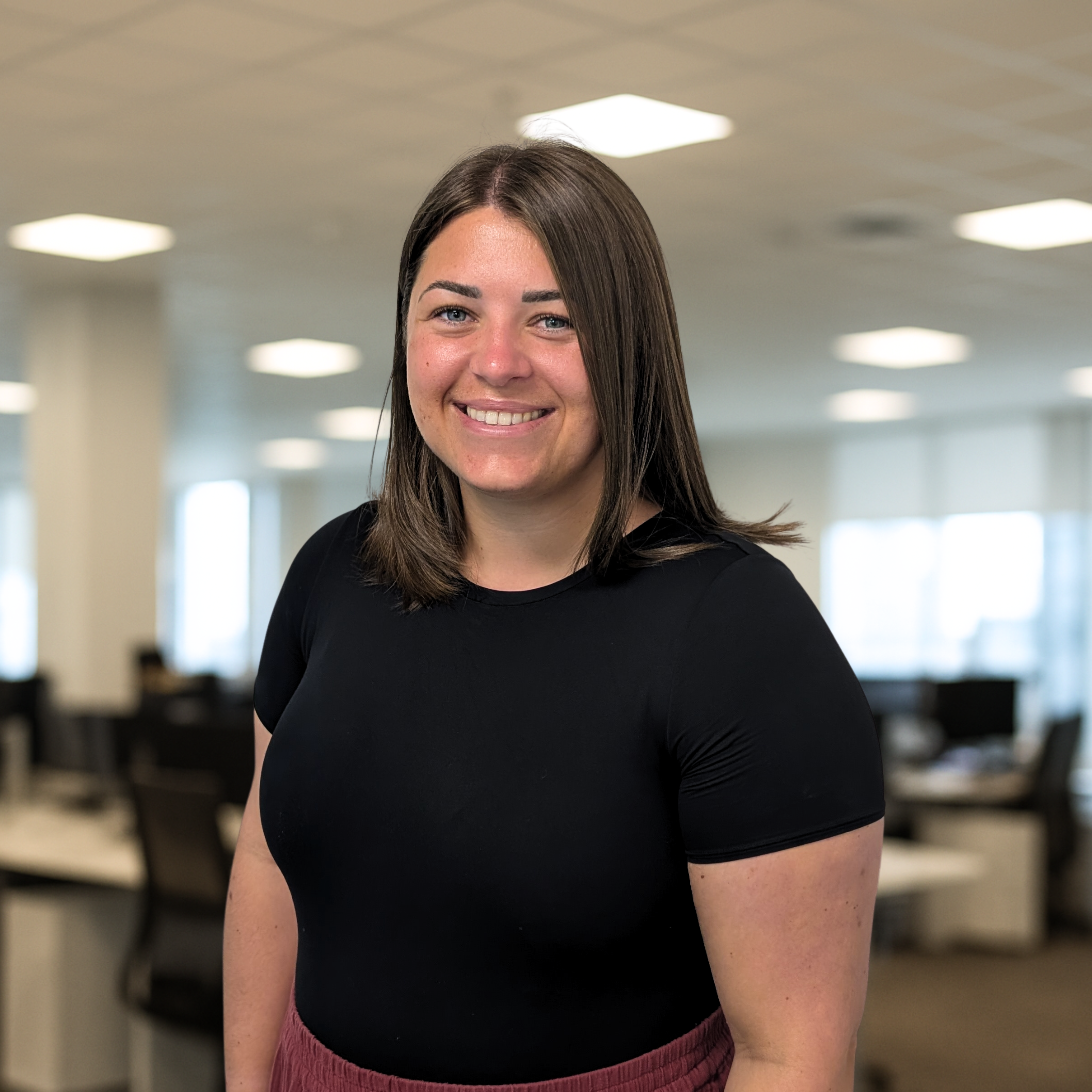 Elis Jones W Alt Background